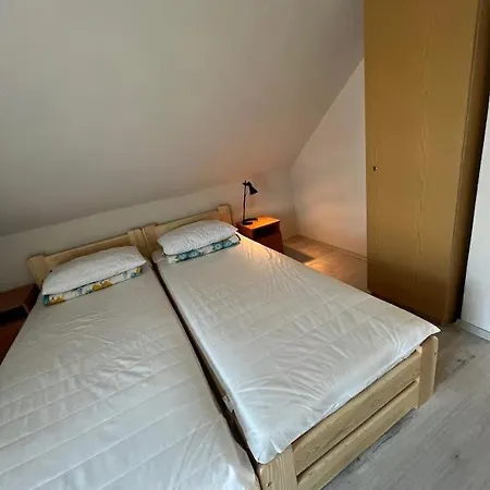 Lukacs Nyaralohaz 4 Szobas Holiday home *