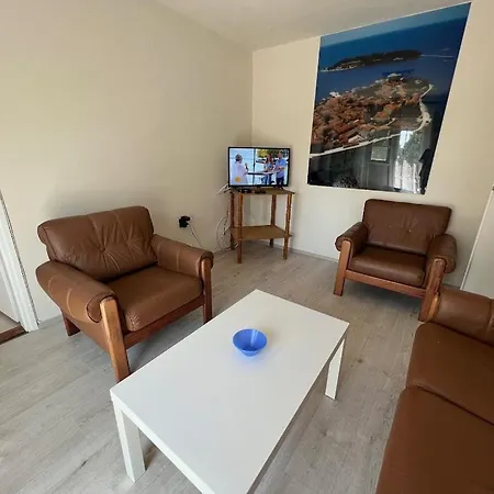 Holiday home Lukacs Nyaralohaz 4 Szobas *